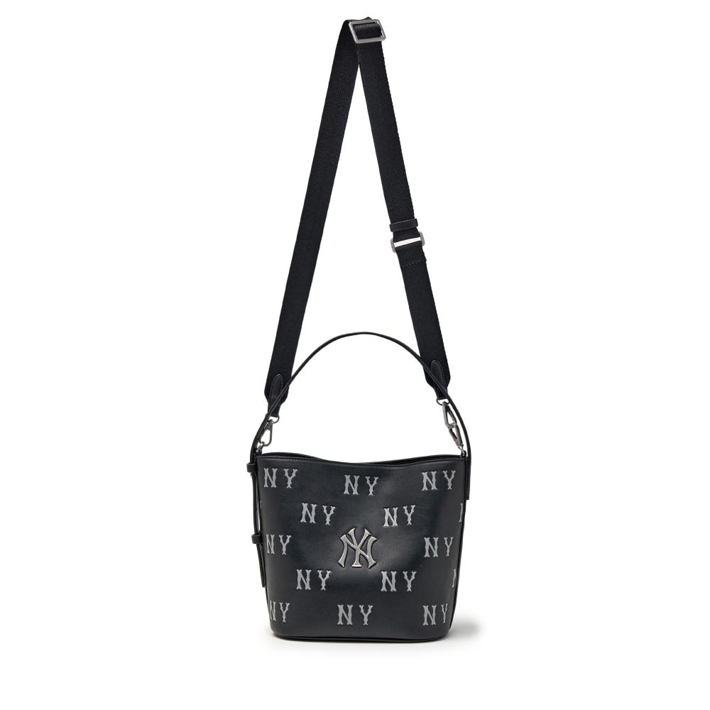 กระเป๋าทรงบัคเก็ต Classic Monogram Embo Bucket Bag New York Yankees