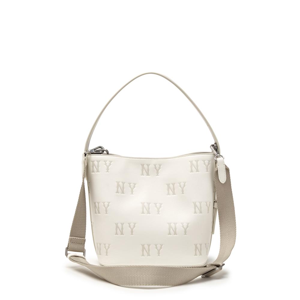 กระเป๋าทรงบัคเก็ต Classic Monogram Embo Bucket Bag New York Yankees
