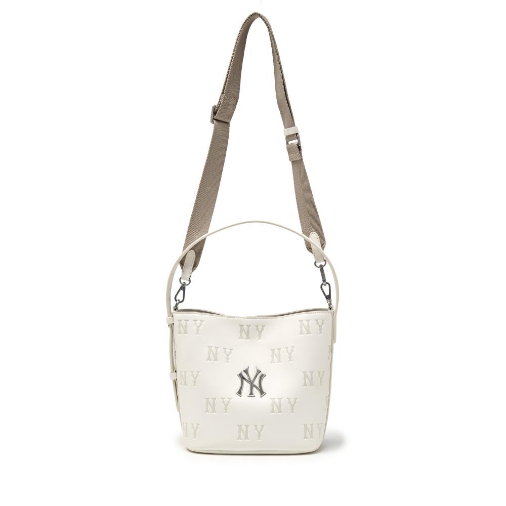 กระเป๋าทรงบัคเก็ต Classic Monogram Embo Bucket Bag New York Yankees