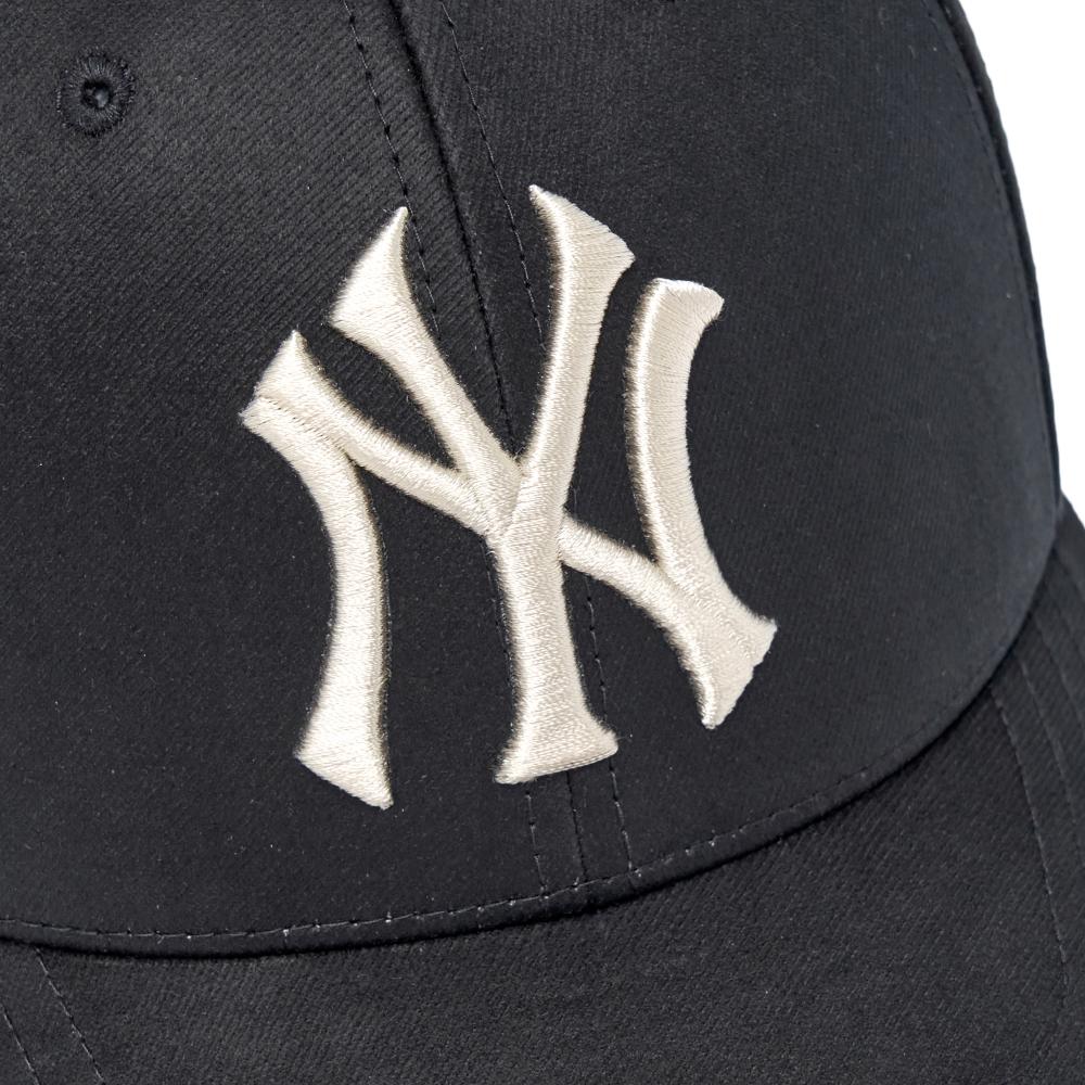 หมวกแก๊ป Suede Twill Structured Ball Cap New York Yankees