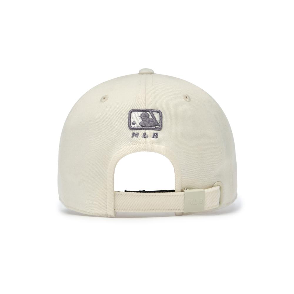 Feminine Wellness Structured Ballcap New York Yankees