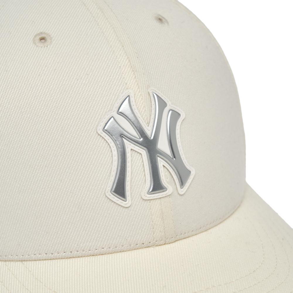 Feminine Wellness Structured Ballcap New York Yankees
