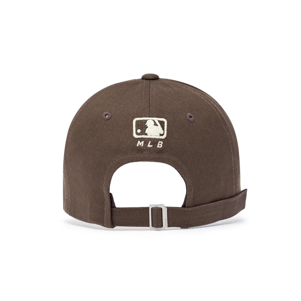 Gothic Adress Structured Ball Cap New York Yankees