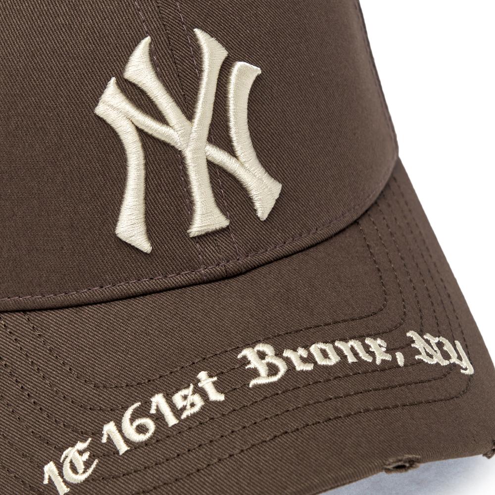 Gothic Adress Structured Ball Cap New York Yankees