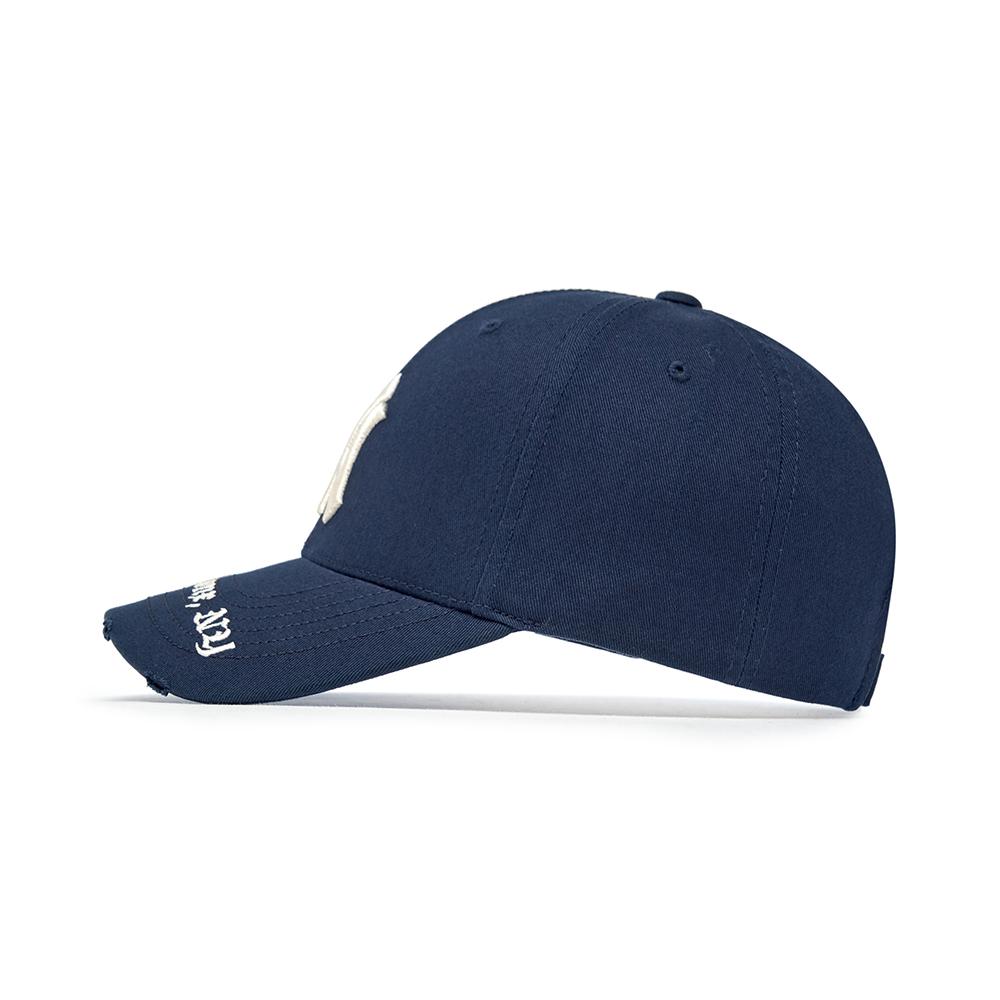 Gothic Adress Structured Ball Cap New York Yankees