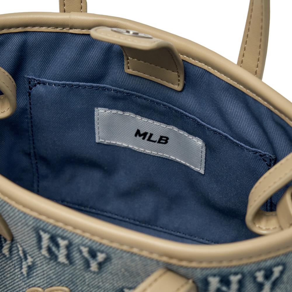 กระเป๋าสะพายข้าง Classic Monogram Denim Embo Mini Cross Bag New York Yankees
