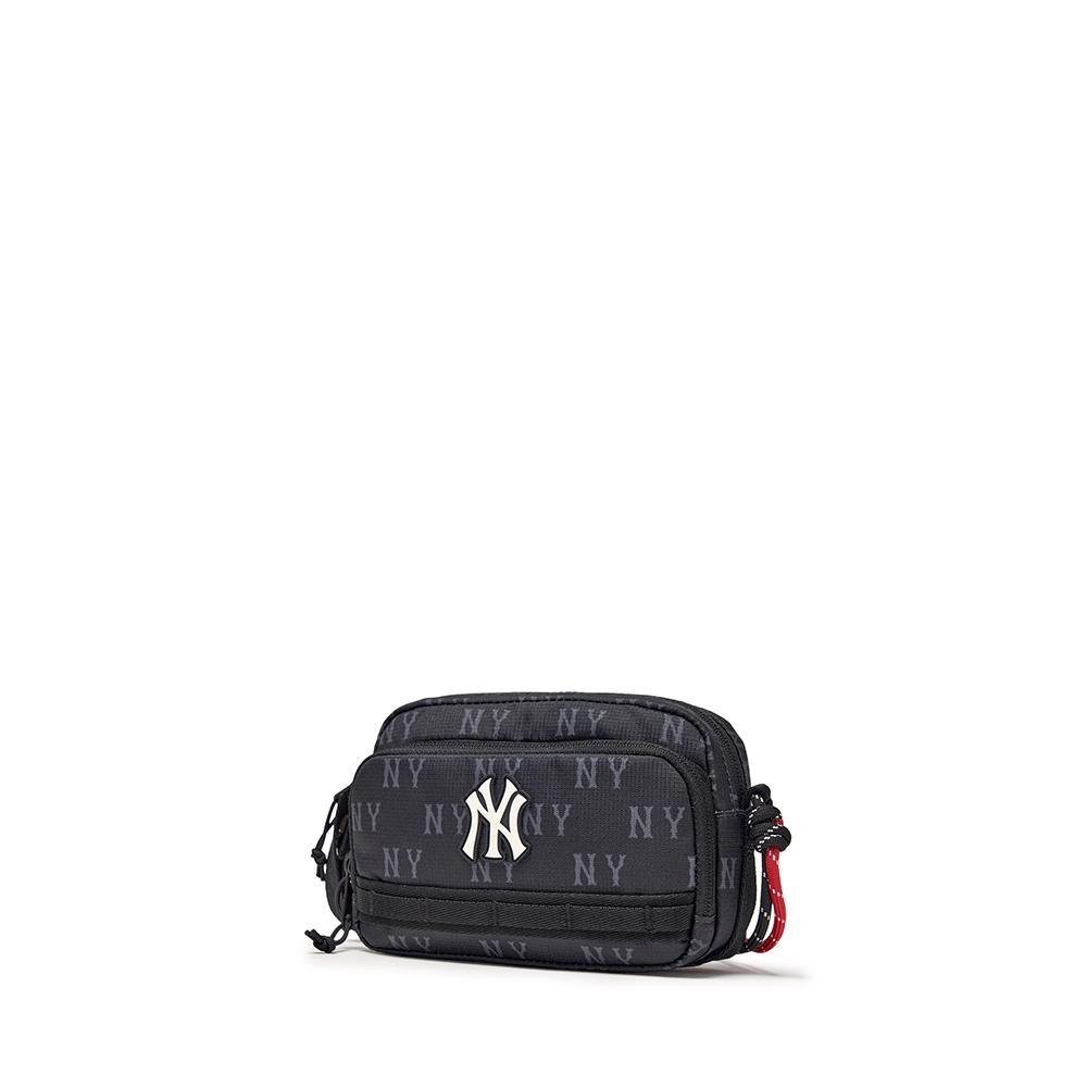 กระเป๋าสะพายข้าง Classic Monogram Gorpcore Mini Crossbody Bag New York Yankees