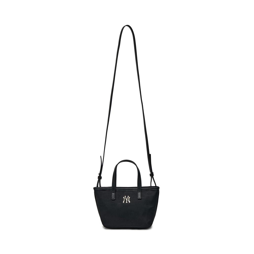 กระเป๋าสะพายข้าง Basic Vintage Nylon Mini Cross Bag New York Yankees
