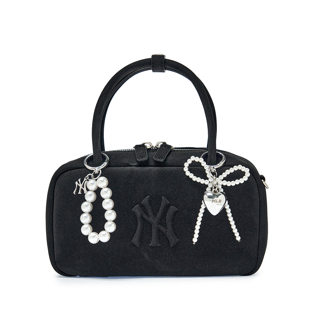 พวงกญแจ Pearl Ribbon Heart Charm Keyring No Team
