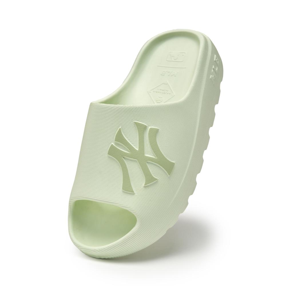 Skipper Slide New York Yankees