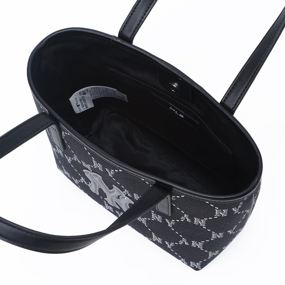 กระเป๋าทรงโท้ท Dia Monogram Jqd Mini Tote Bag New York Yankees