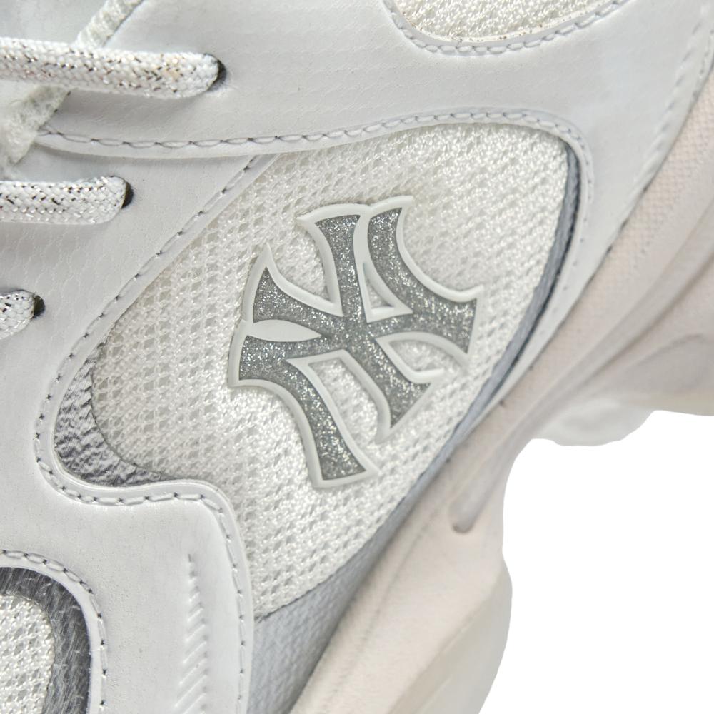 รองเท้าผ้าใบ Curvy Runner New York Yankees