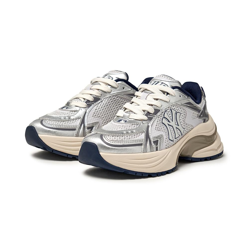 รองเท้าผ้าใบ Curve Runner New York Yankees