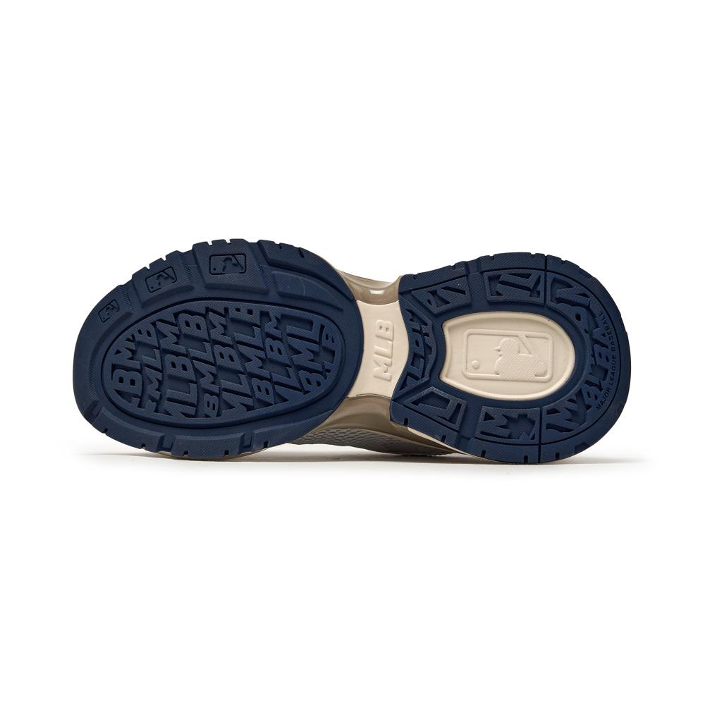 รองเท้าผ้าใบ Curve Runner New York Yankees