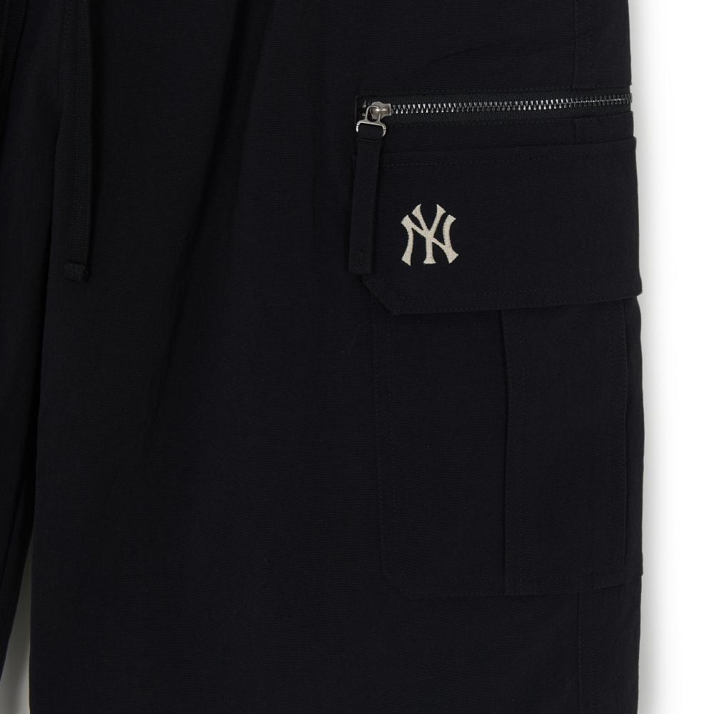 กางเกงขาสั้น Cotton Touch Incision Cargo 9" Shorts New York Yankees