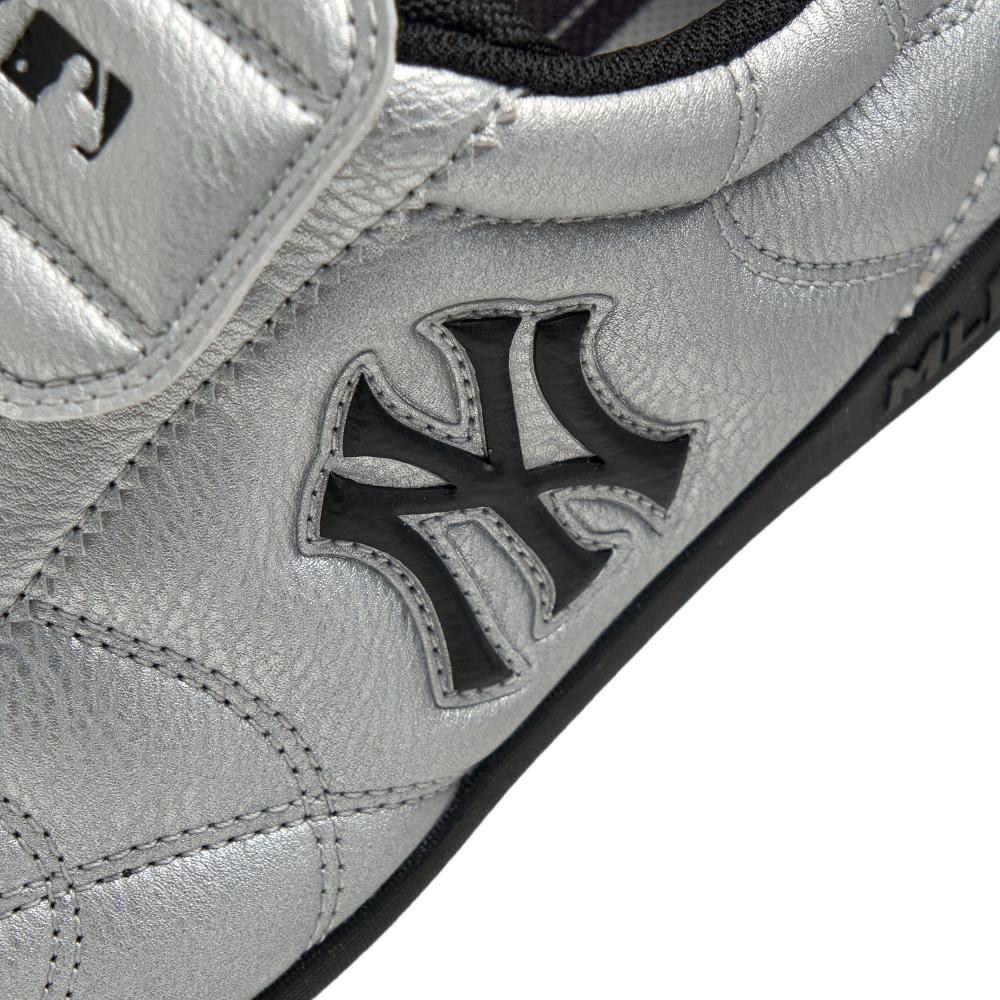 Sleek New York Yankees