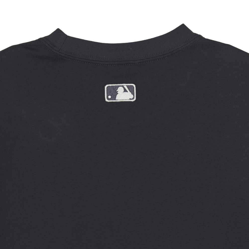 เสื้อยืด Basic Light Weight Over Fit T-Shirts Boston Red Sox
