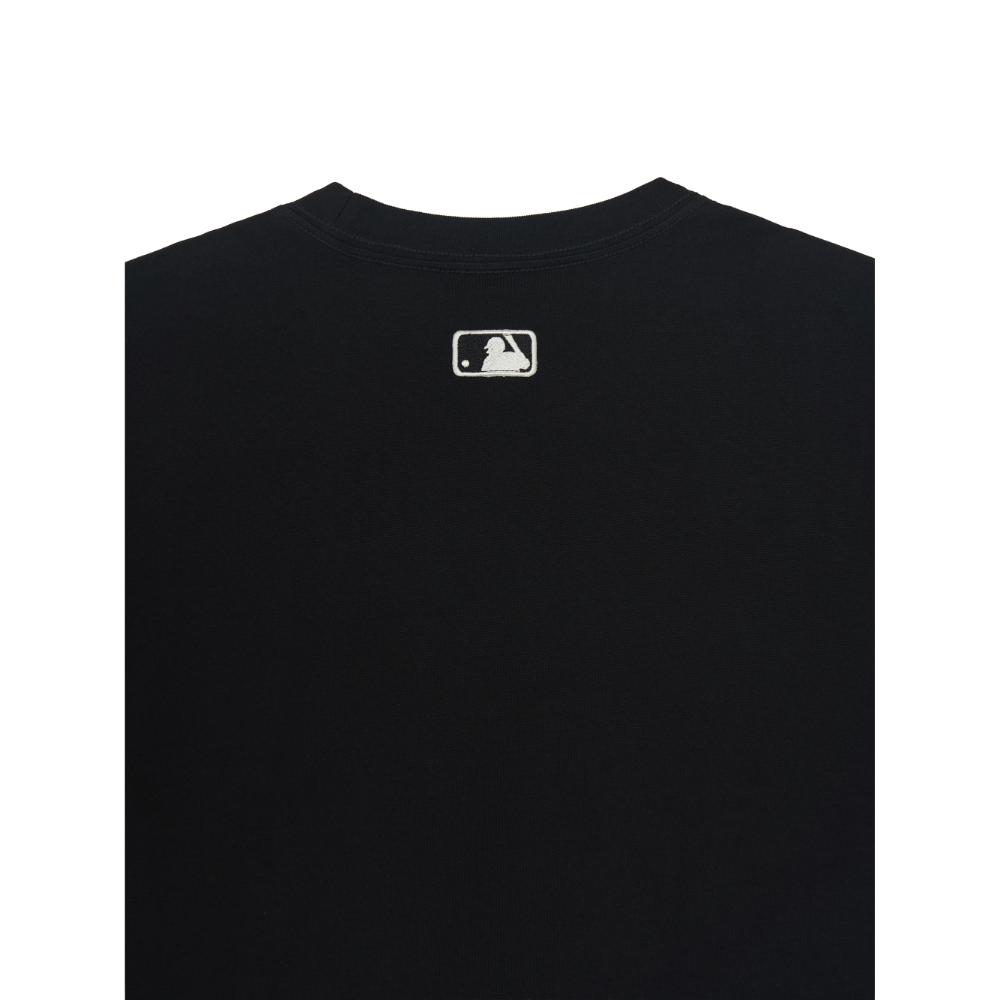 เสื้อยืด Basic Small Logo Semi Over-Fit T-Shirts Los Angeles Dodgers