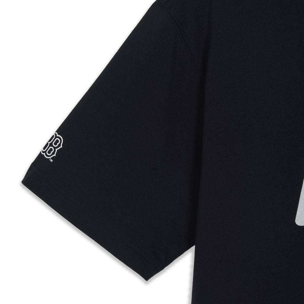 เสื้อยืด Mega Bear Front Graphic Over Fit T-Shirts Boston Red Sox