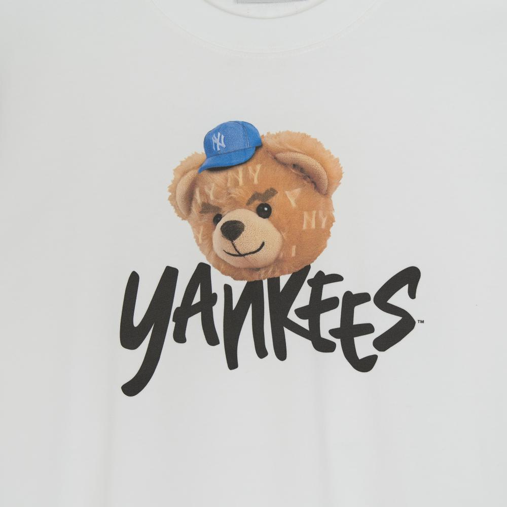 Mega Bear Front Graphic Over Fit T-Shirts New York Yankees