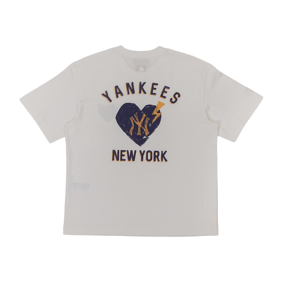 เสื้อยืด Heart Over Fit T-Shirts New York Yankees