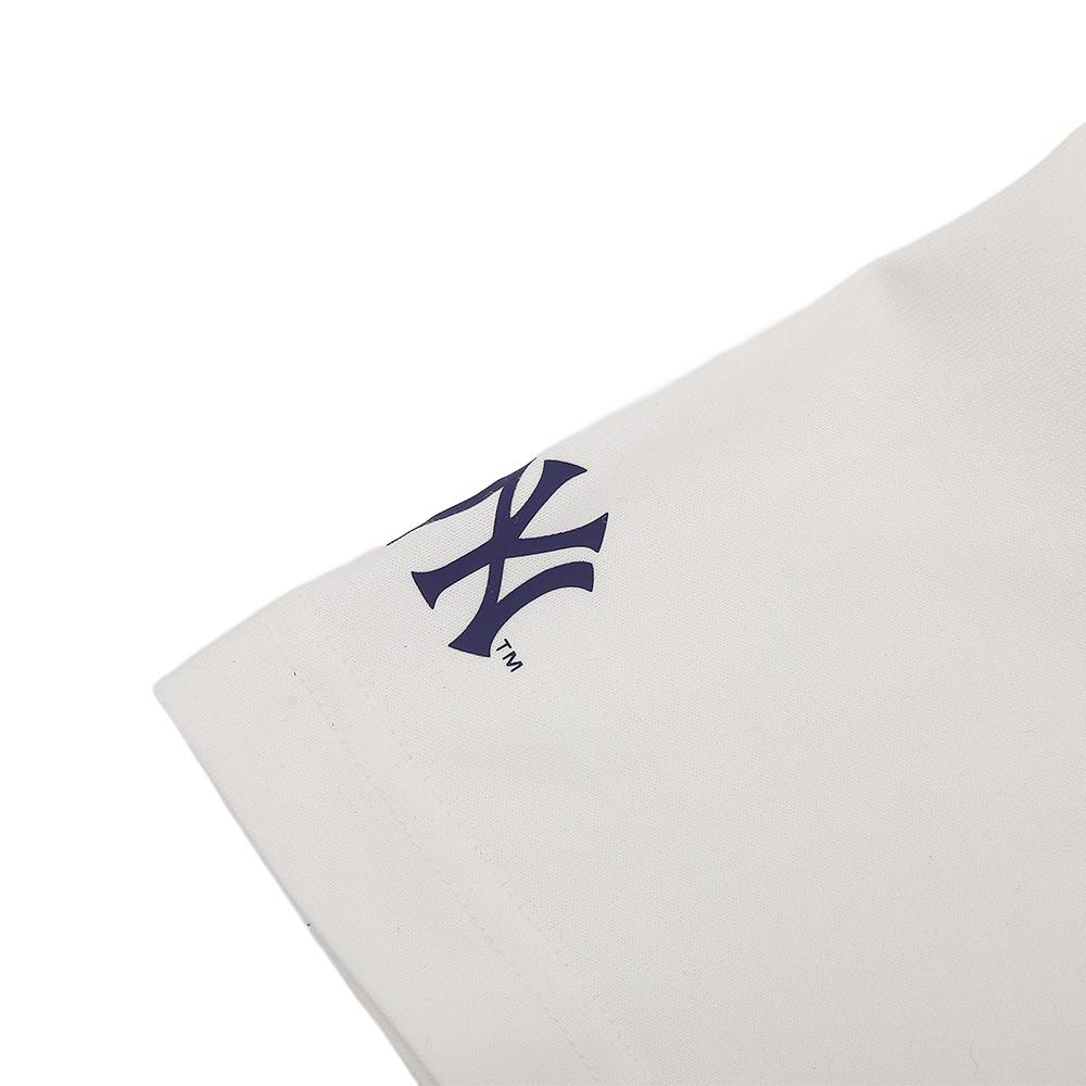 เสื้อยืด Heart Over Fit T-Shirts New York Yankees