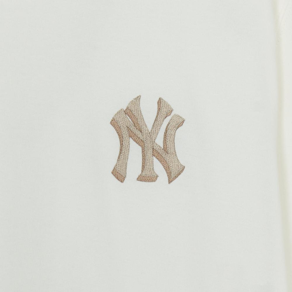เสื้อยืด Classic Monotive Over Fit T-Shirts New York Yankees