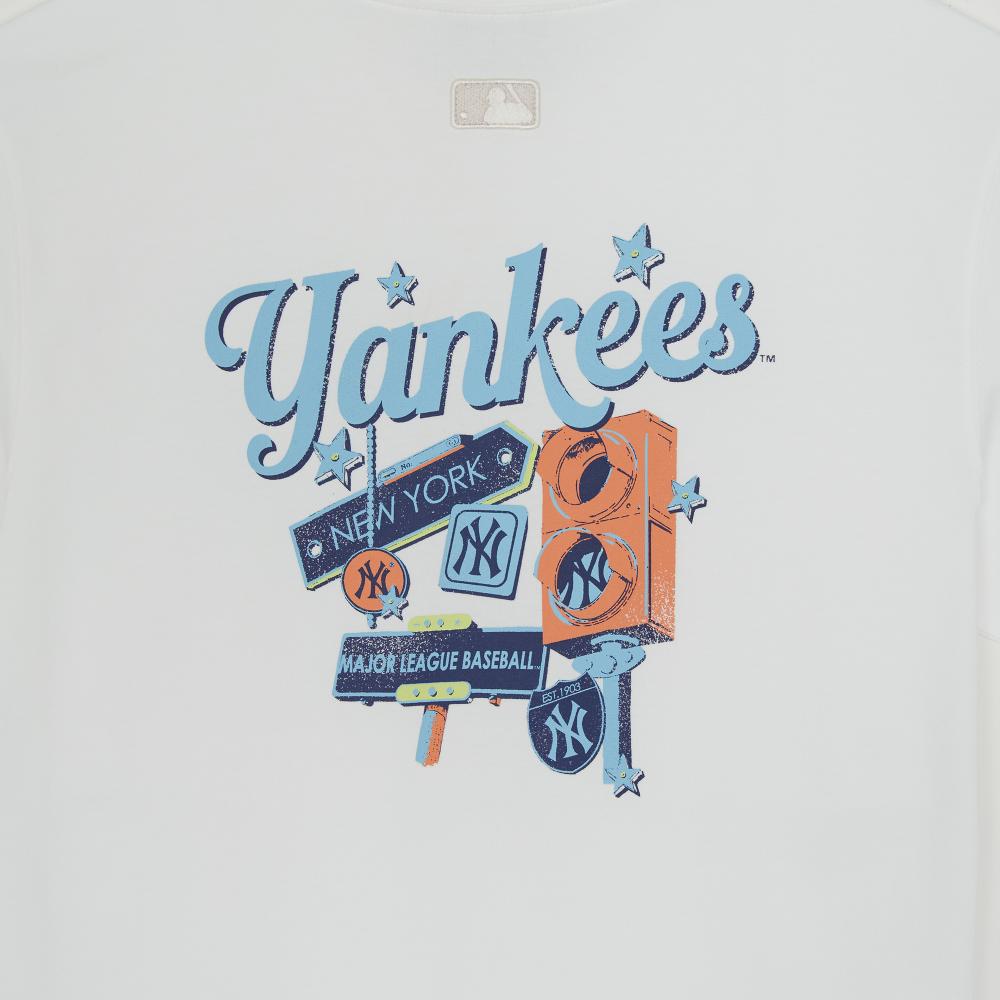 Colorful City Traffic Over Fit T-Shirts New York Yankees
