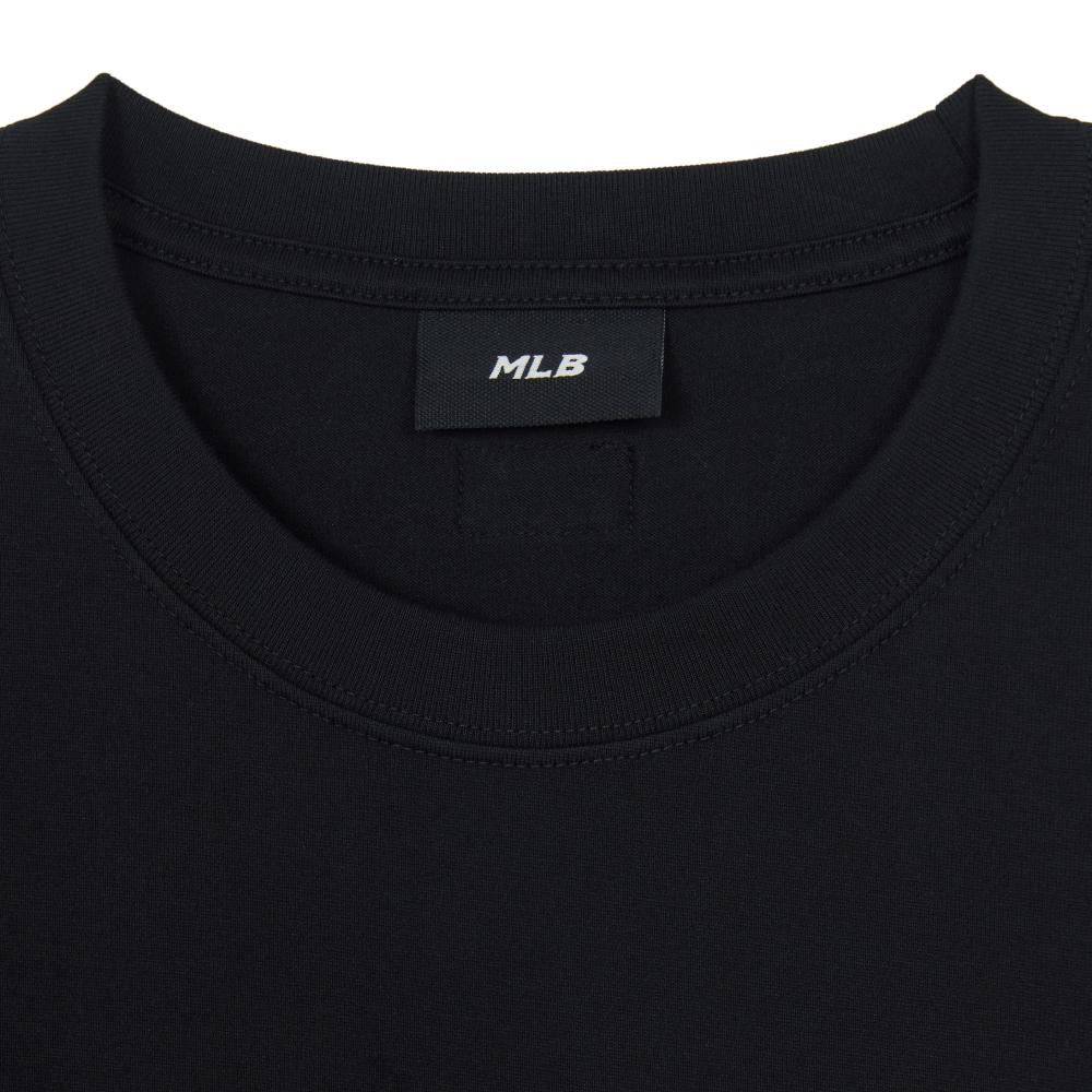 New Year Horse Back Graphic T-Shirts New York Yankees