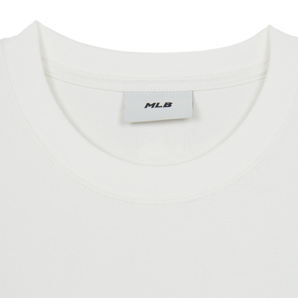 New Year Horse Back Graphic T-Shirts New York Yankees