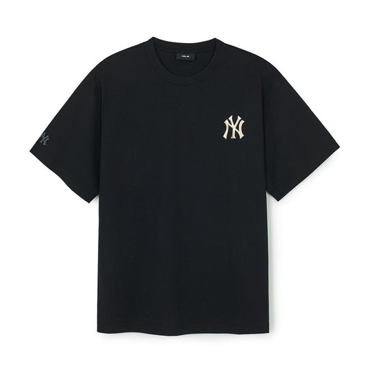 New Year Horse Back Graphic T-Shirts New York Yankees
