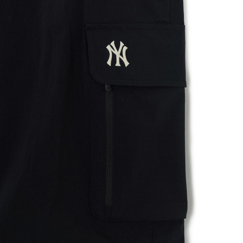กางเกงขายาว Gorpcore Parachutte Cargo Wide Pants New York Yankees