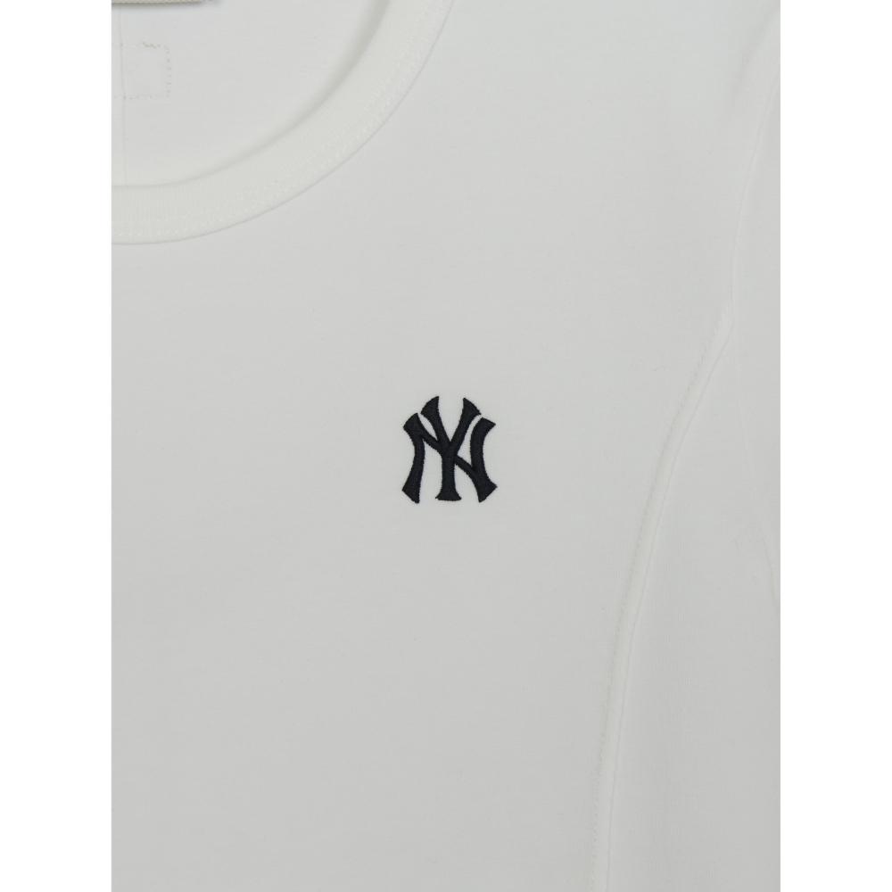 เสื้อยืด  Basic Silm Fit T-Shirts New York Yankees
