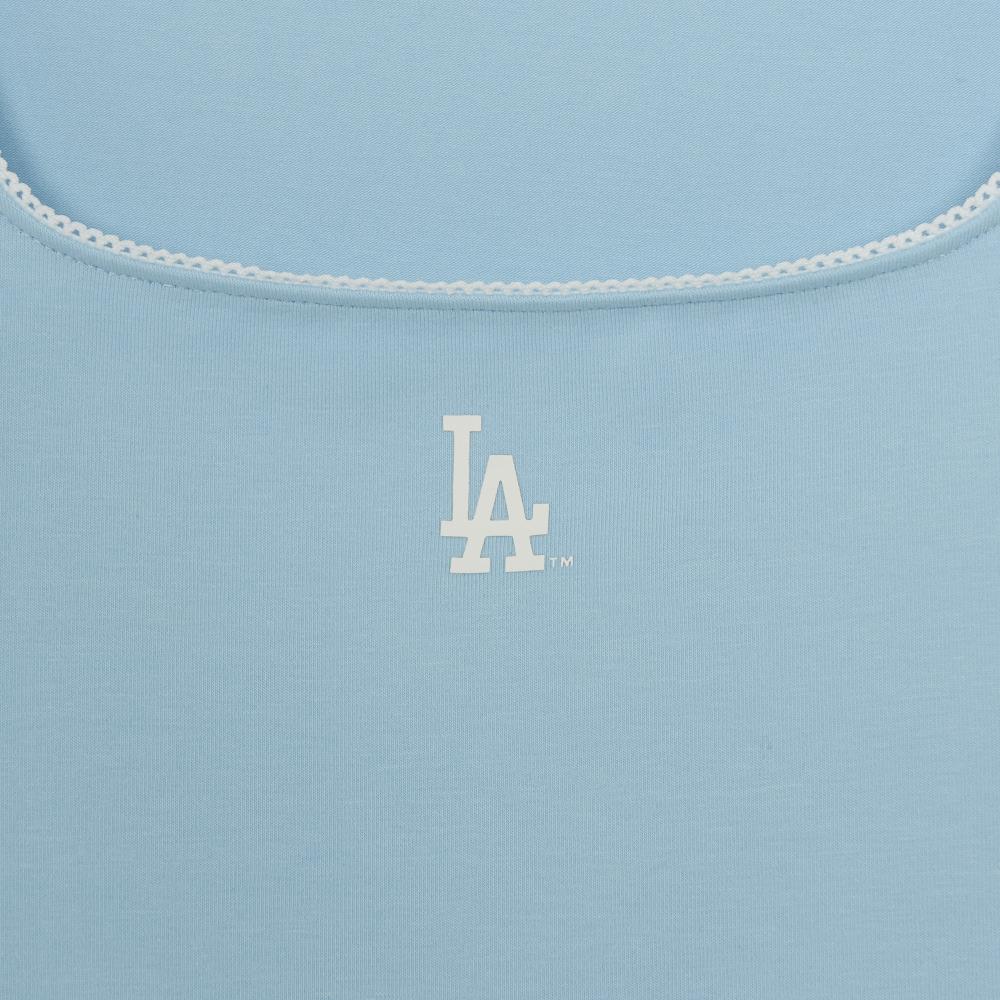เสื้อยืด  Basic Lace Square Neck Slim Semi Crop T-Shirts Los Angeles Dodgers