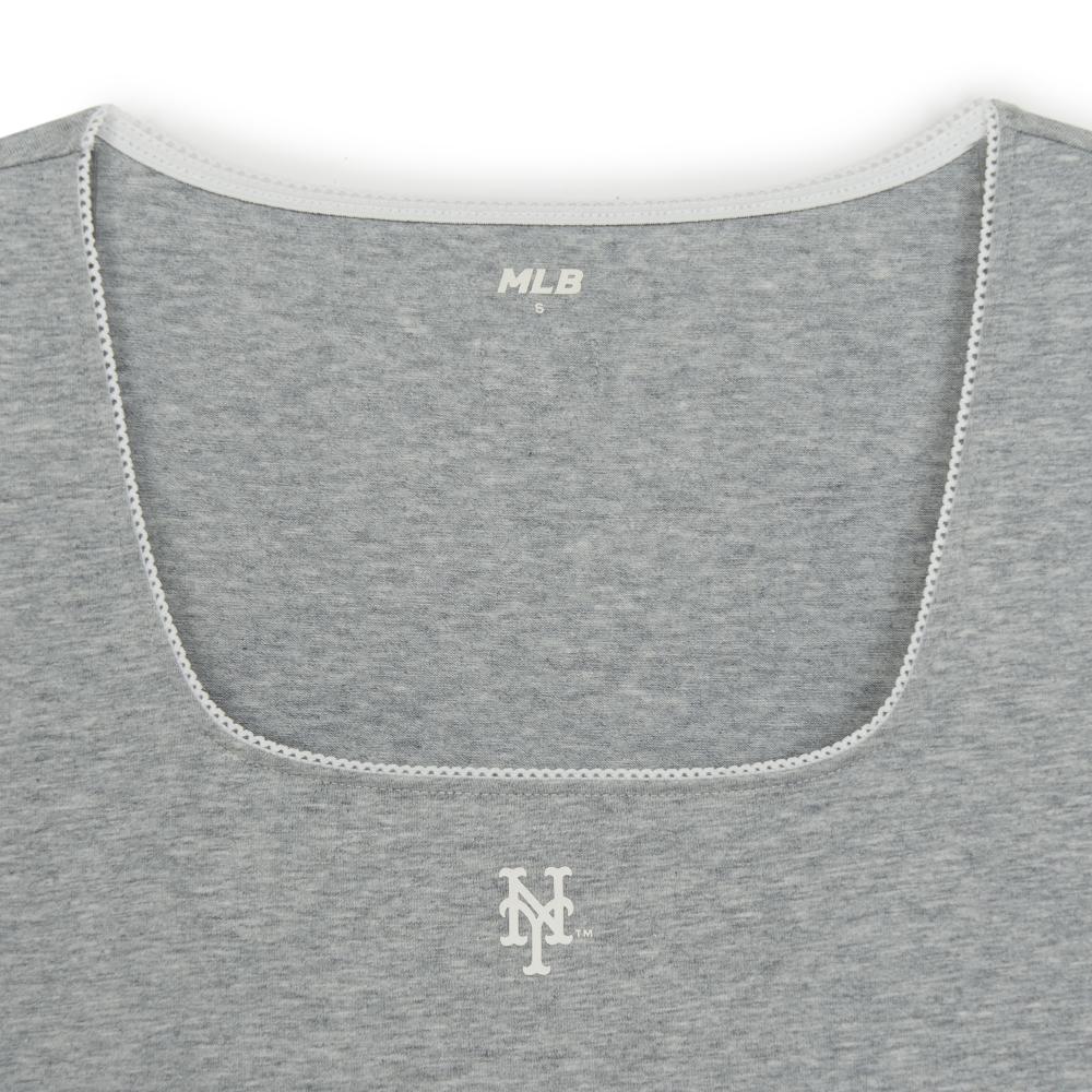 เสื้อยืด  Basic Lace Square Neck Slim Semi Crop T-Shirts New York Mets
