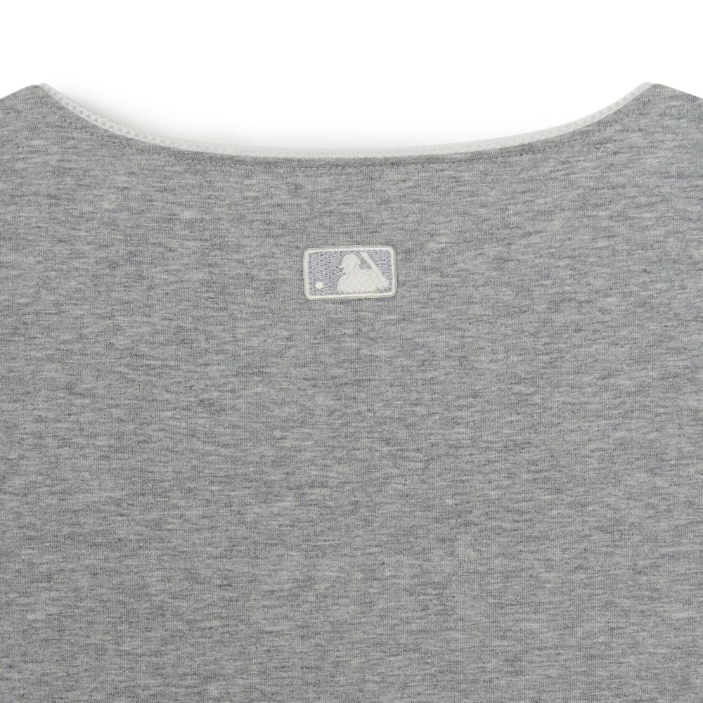 เสื้อยืด  Basic Lace Square Neck Slim Semi Crop T-Shirts New York Mets
