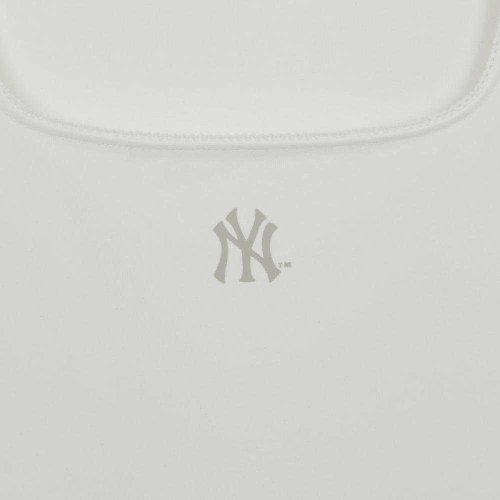 เสื้อยืด  Basic Lace Square Neck Slim Semi Crop T-Shirts New York Yankees