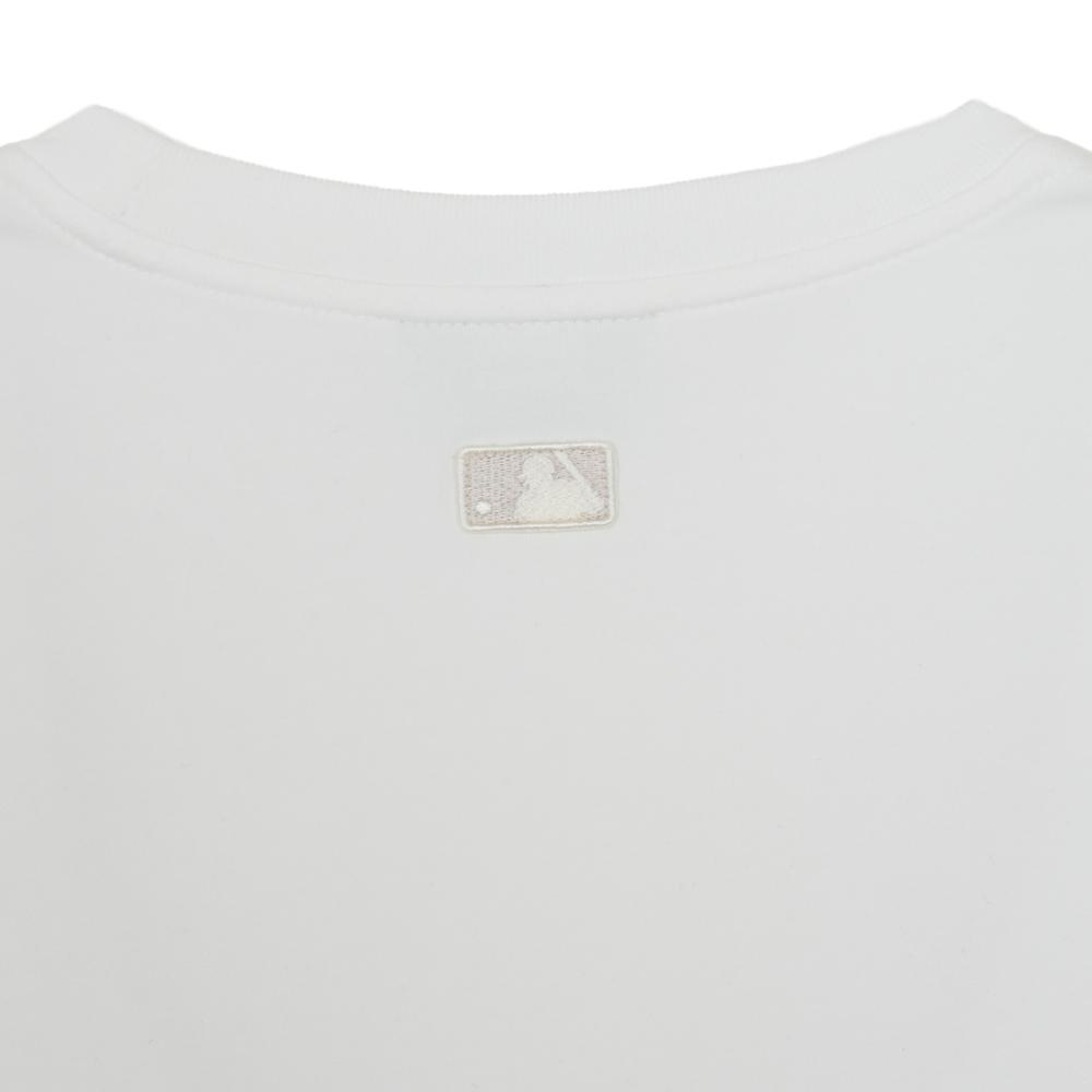 เสื้อยืด  Hem Lace Slim Semi-Crop T-Shirt New York Yankees