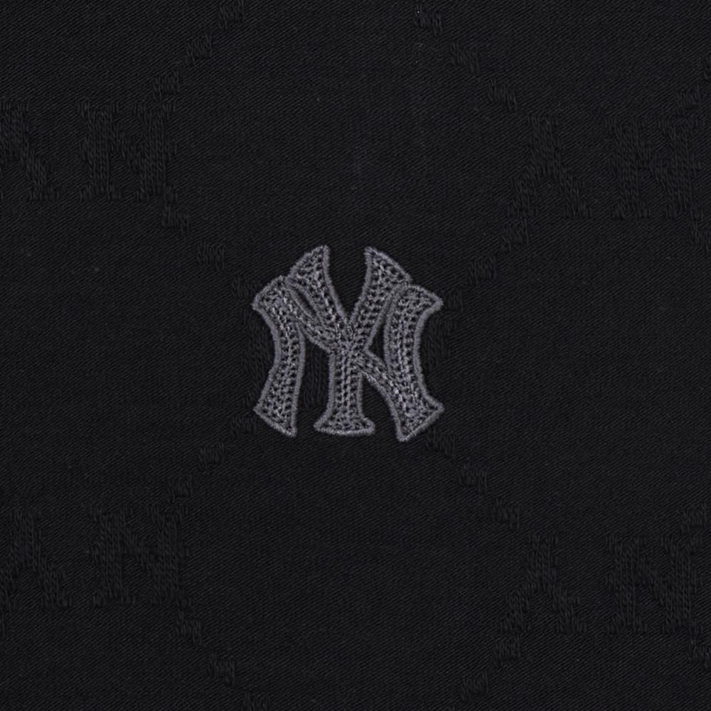 เสื้อยืด Women's Dia Monogram Tonal Jaquard Crop T-Shirts New York Yankees