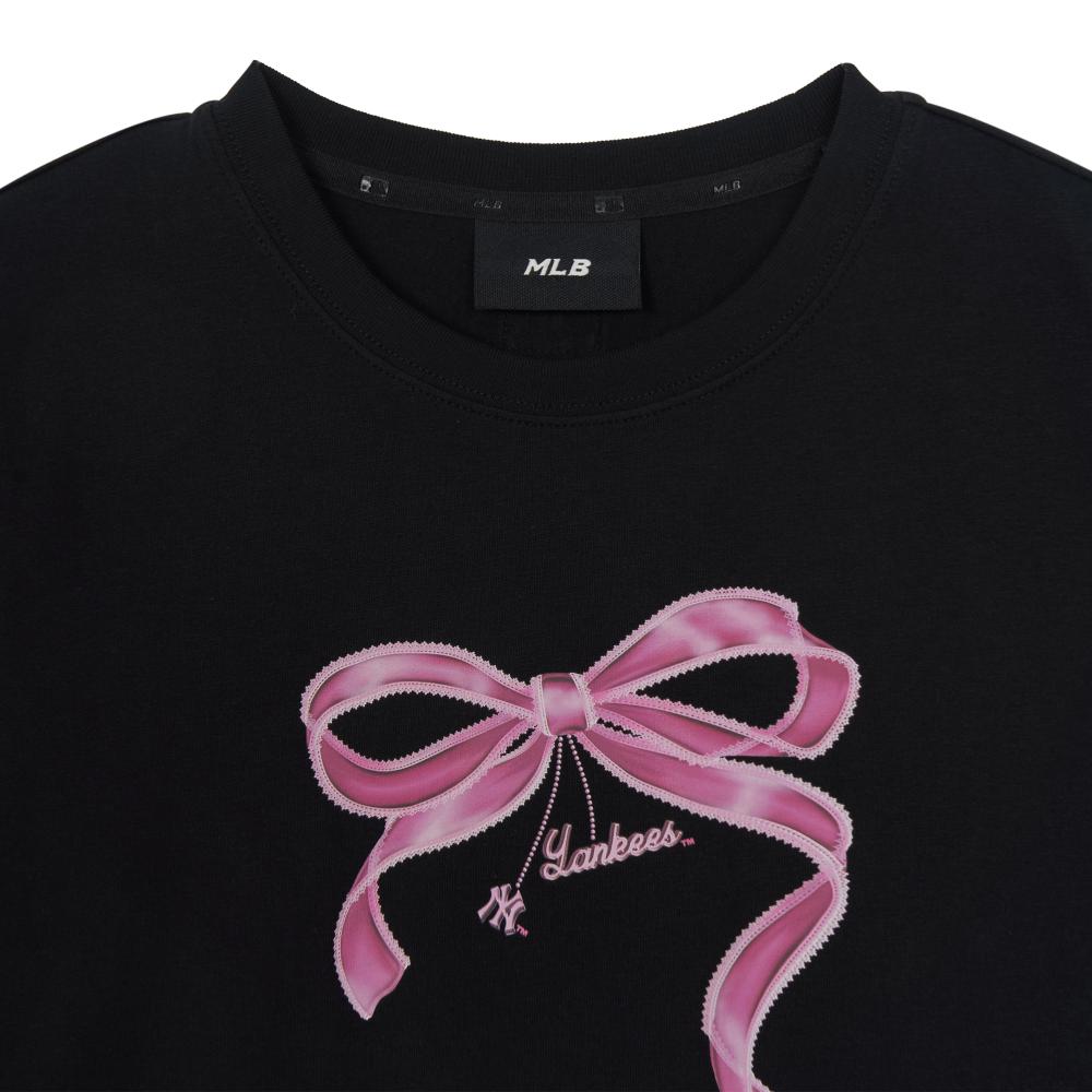 Bow Tie Graphic Slim Semi Crop T-Shirts New York Yankees