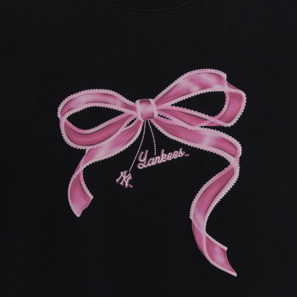 Bow Tie Graphic Slim Semi Crop T-Shirts New York Yankees