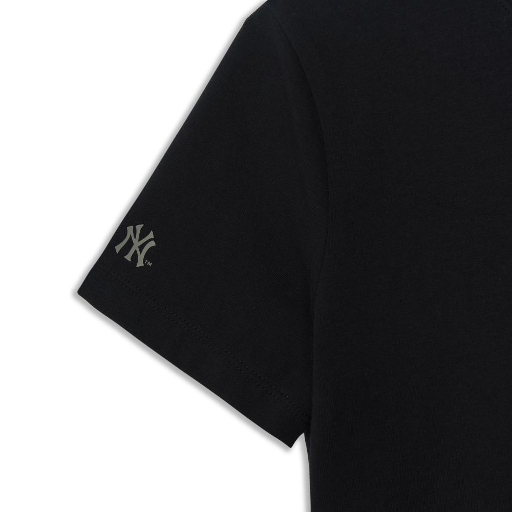 Bow Tie Graphic Slim Semi Crop T-Shirts New York Yankees