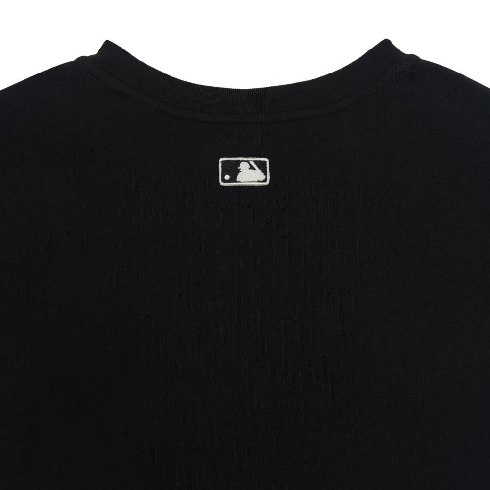 Bow Tie Graphic Slim Semi Crop T-Shirts New York Yankees