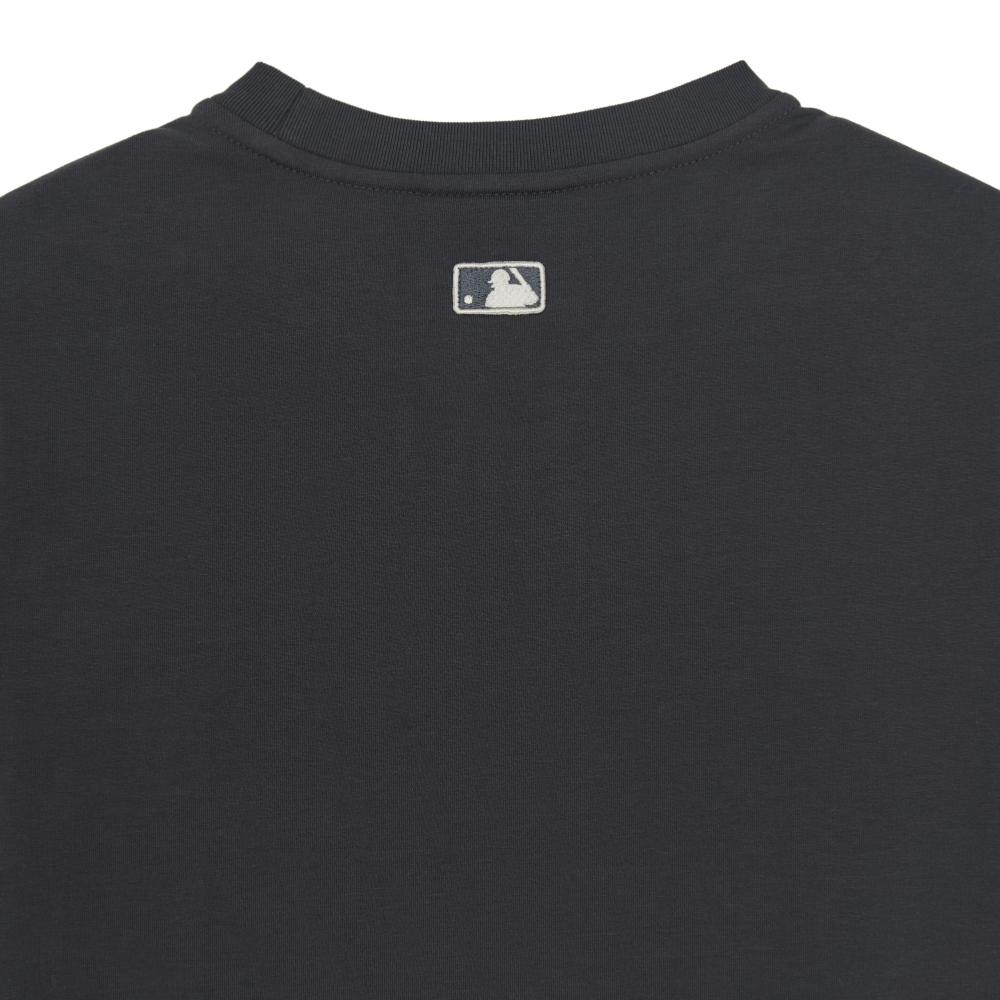 Small Bunny Graphic Slim Semi Crop T-Shirts Boston Red Sox
