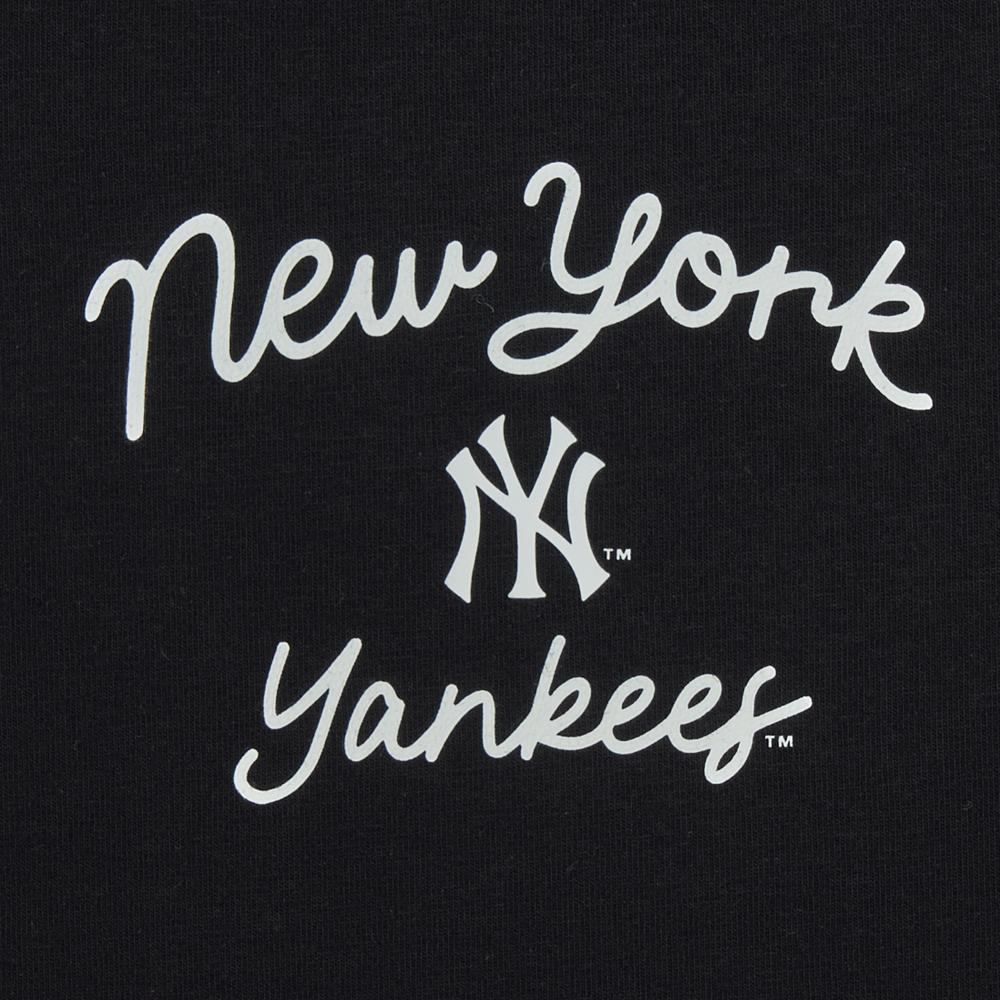 Sportive Cursive Ringer Crop T-Shirts New York Yankees