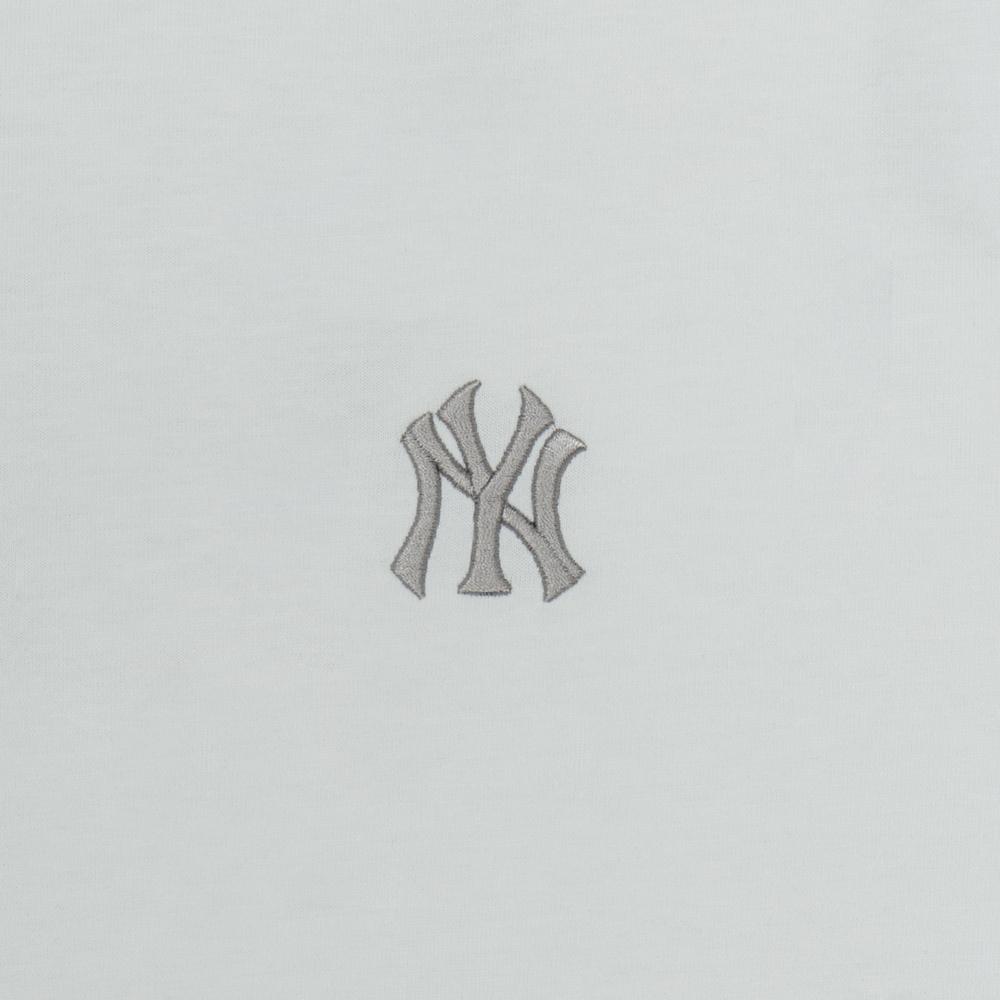 เสื้อยืด Basic Mega Logo Over Fit T-Shirts New York Yankees