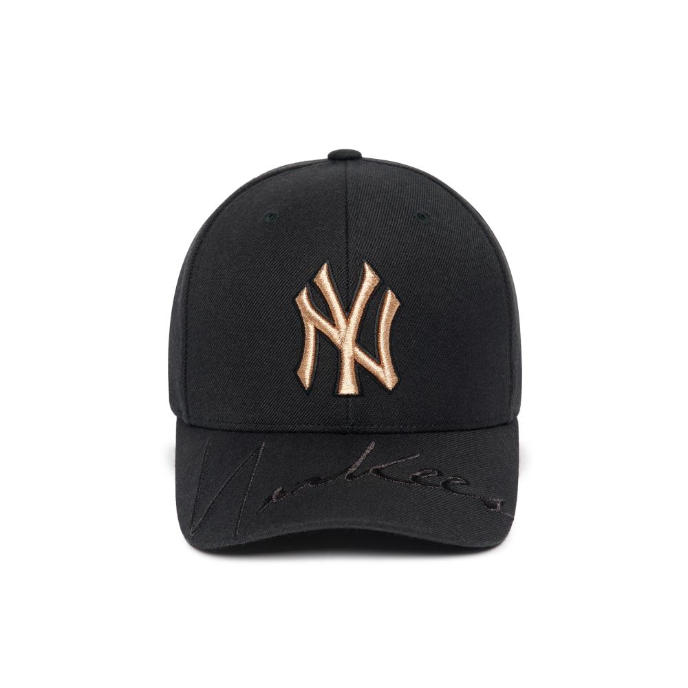 หมวกแก็ป Caligraphy Structured New York Yankees Ball Cap