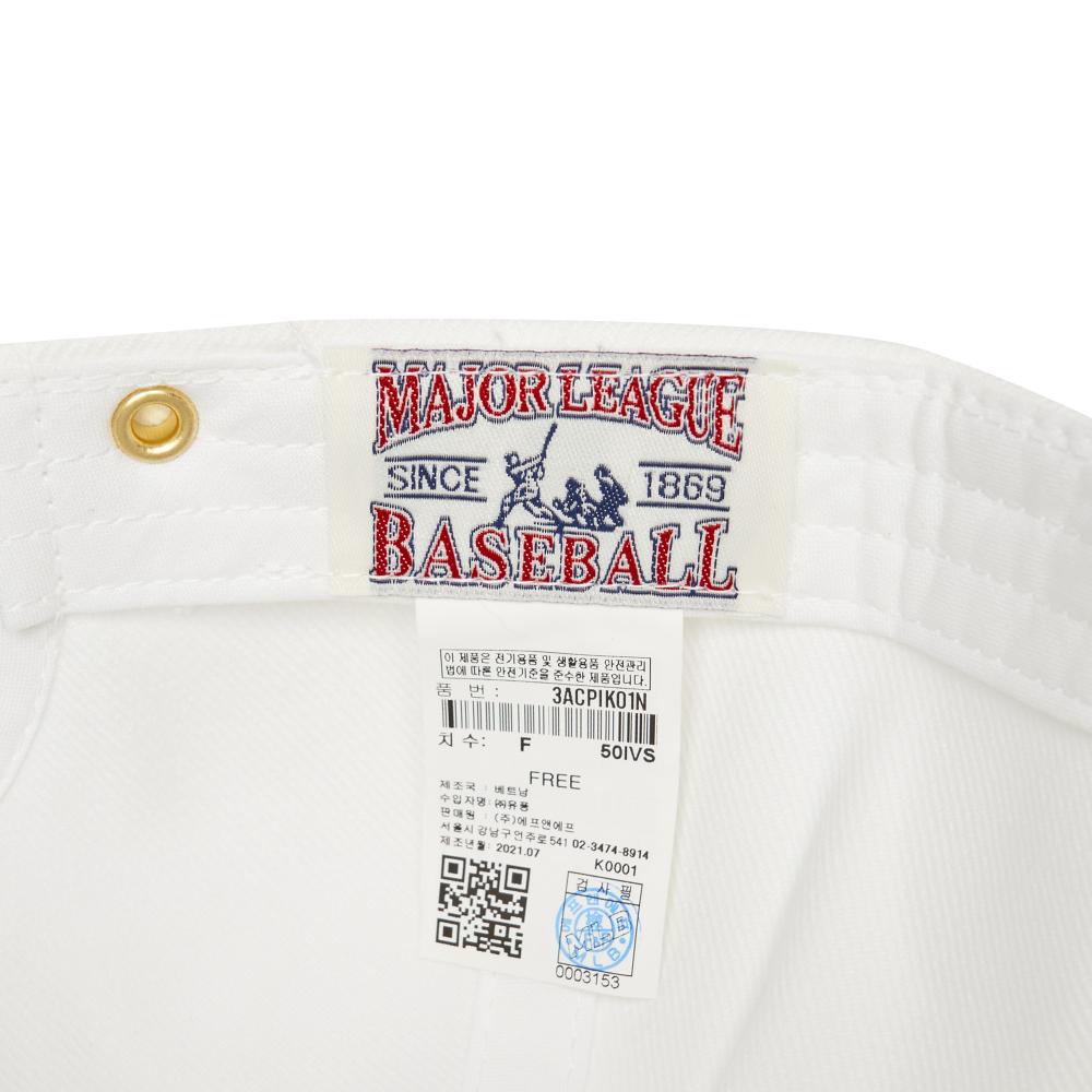 หมวกแก็ป Caligraphy Structured New York Yankees Ball Cap