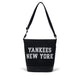 กระเป๋าทรงถัง Varsity New York Yankees