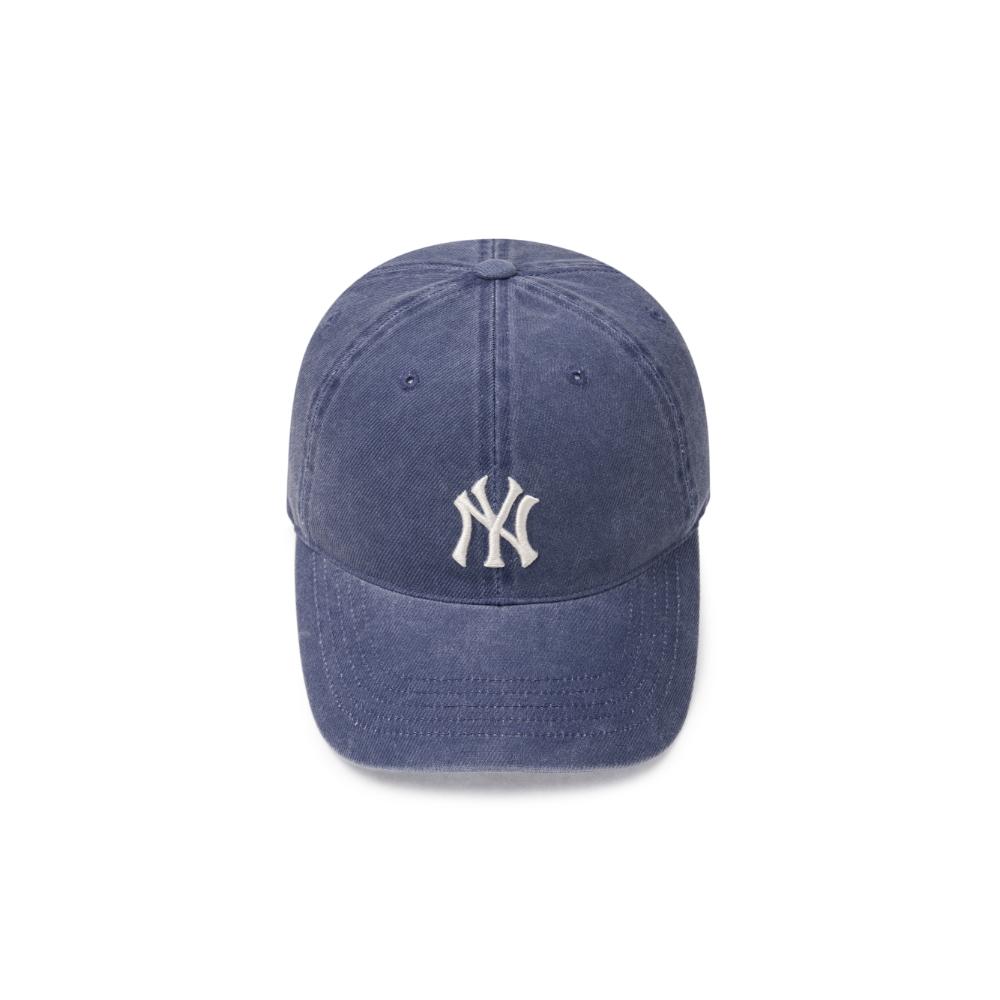 Basic New York Yankees Ball Cap